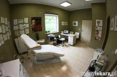 lek. Jacek Gronka, chirurg