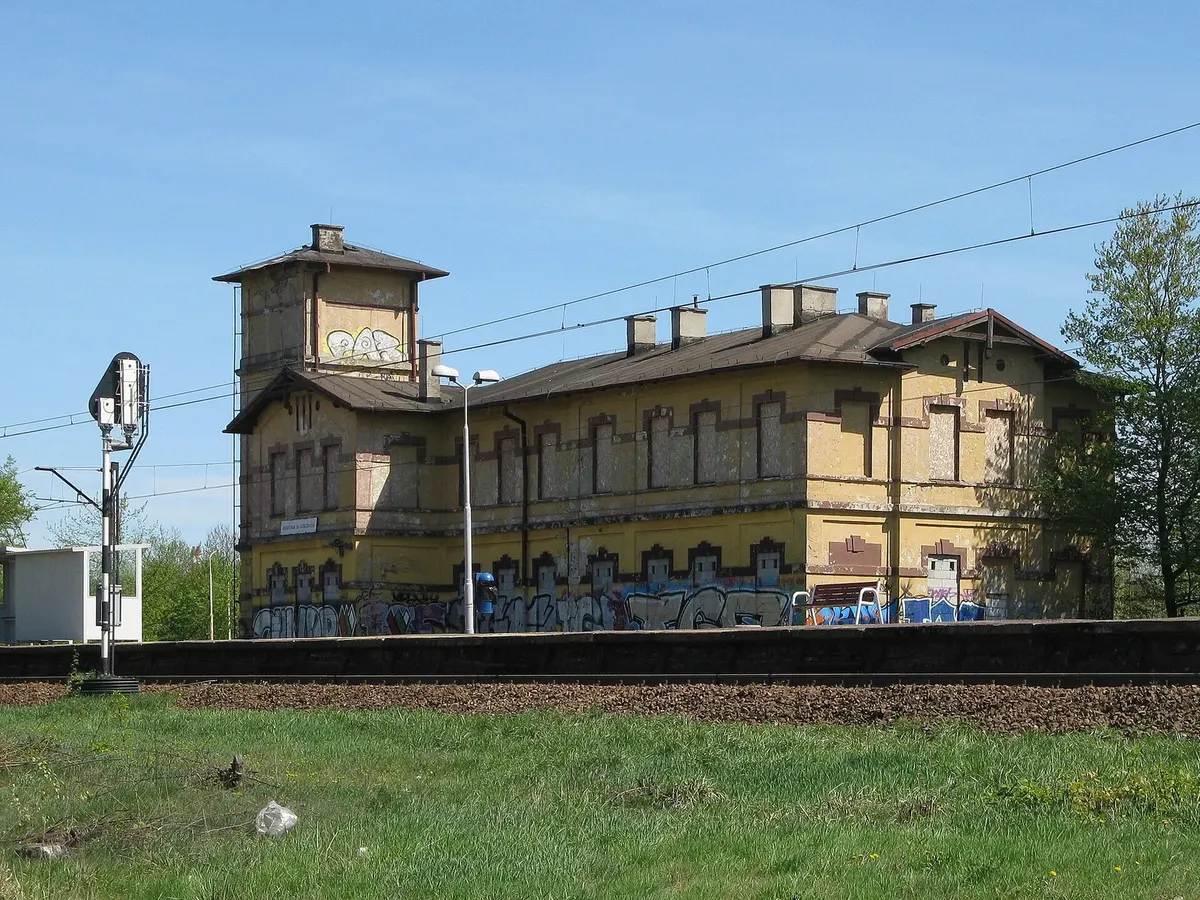 Jak planować przesiadki w Dąbrowie Górniczej z bezpiecznym zapasem czasu